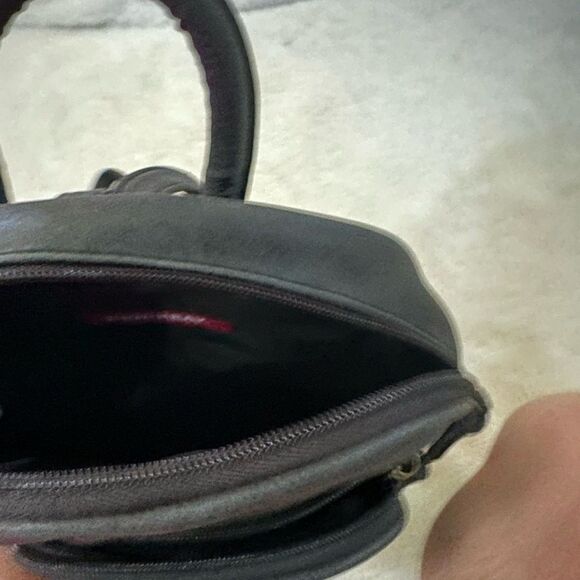 UNIONBAY Bombay Elephant motif mini backpack - Picture 6 of 12